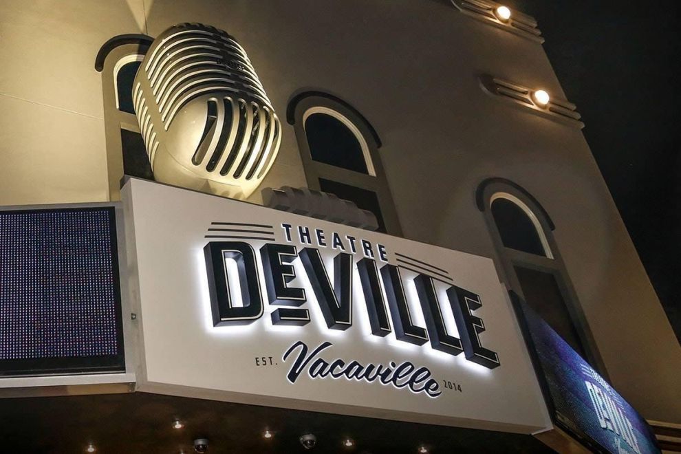 deville theatre